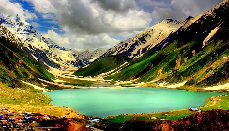saiful-muluk-is-a-mountainous